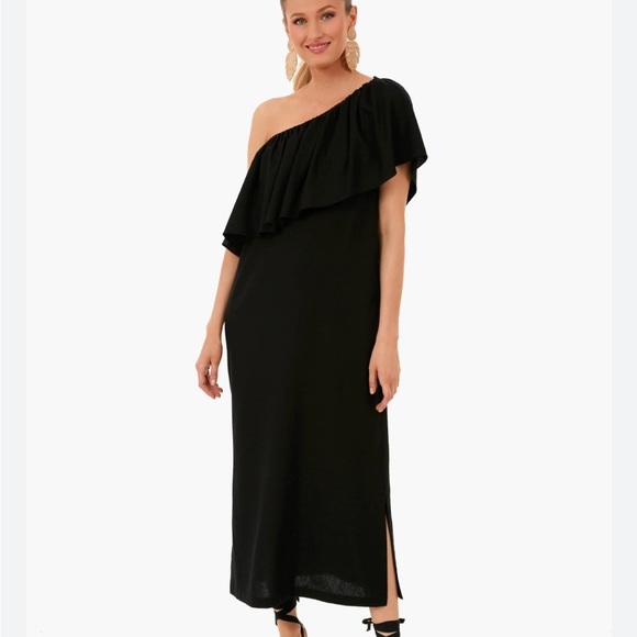 Pomander Place Dresses & Skirts - Pomander Place Florencia One Shoulder Black Maxi Dress Size Medium
